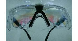 lunettes_protection_fond_blanc